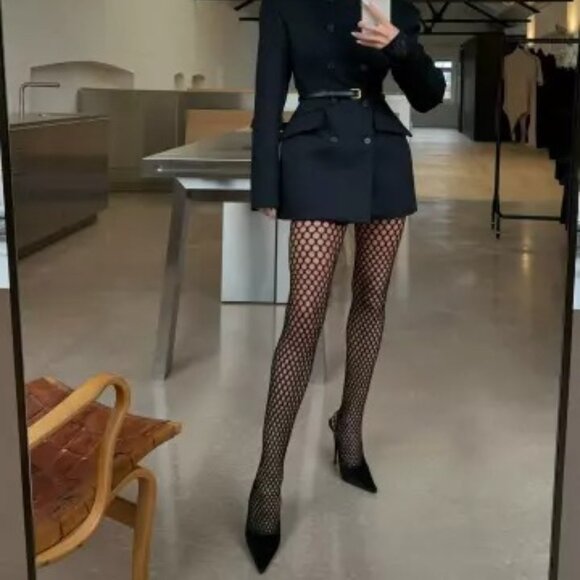 New WARDROBE.NYC x Rosie Huntington-Whiteley RHW Web Tight in Black fish net - Picture 3 of 7